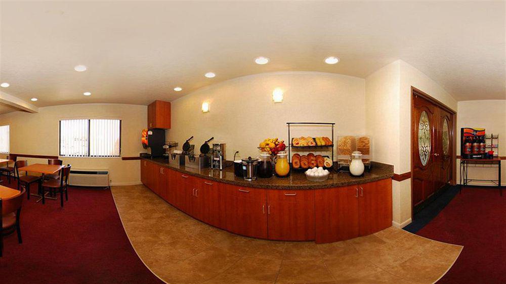Econo Lodge Inn & Suites Sandy Ngoại thất bức ảnh