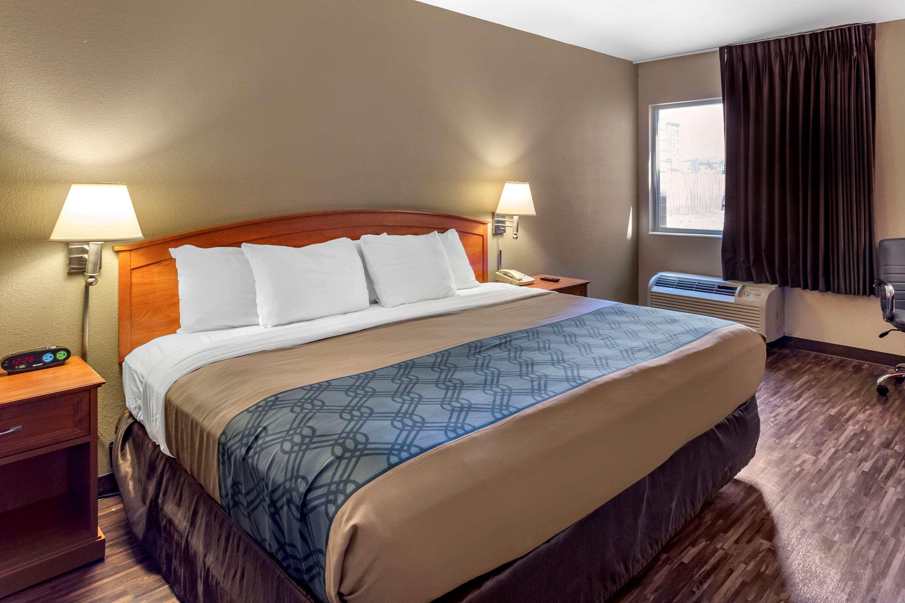 Econo Lodge Inn & Suites Sandy Ngoại thất bức ảnh