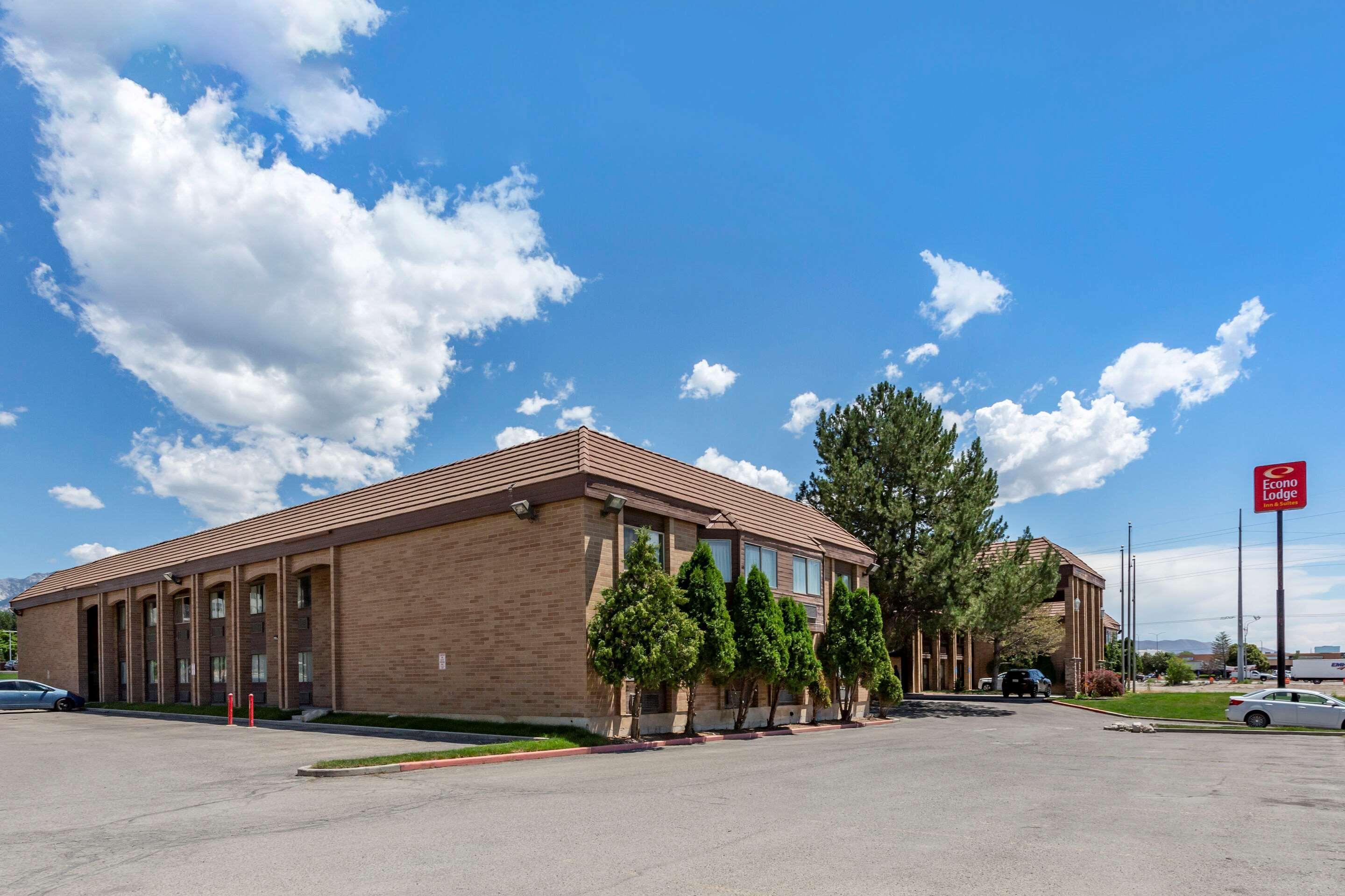 Econo Lodge Inn & Suites Sandy Ngoại thất bức ảnh