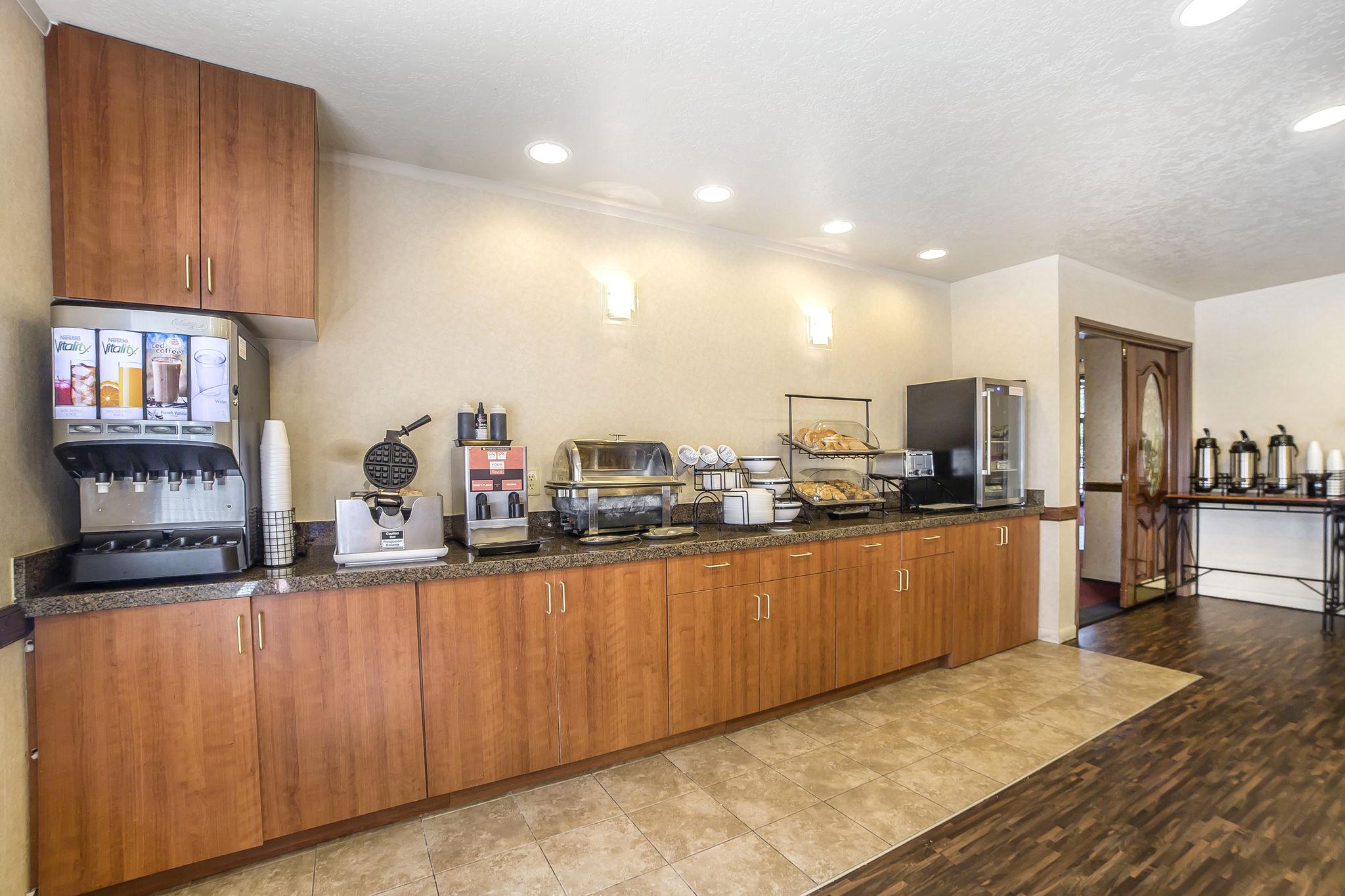 Econo Lodge Inn & Suites Sandy Ngoại thất bức ảnh