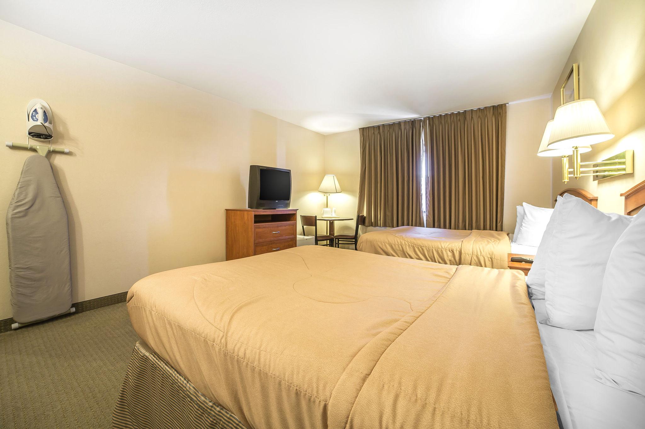 Econo Lodge Inn & Suites Sandy Ngoại thất bức ảnh