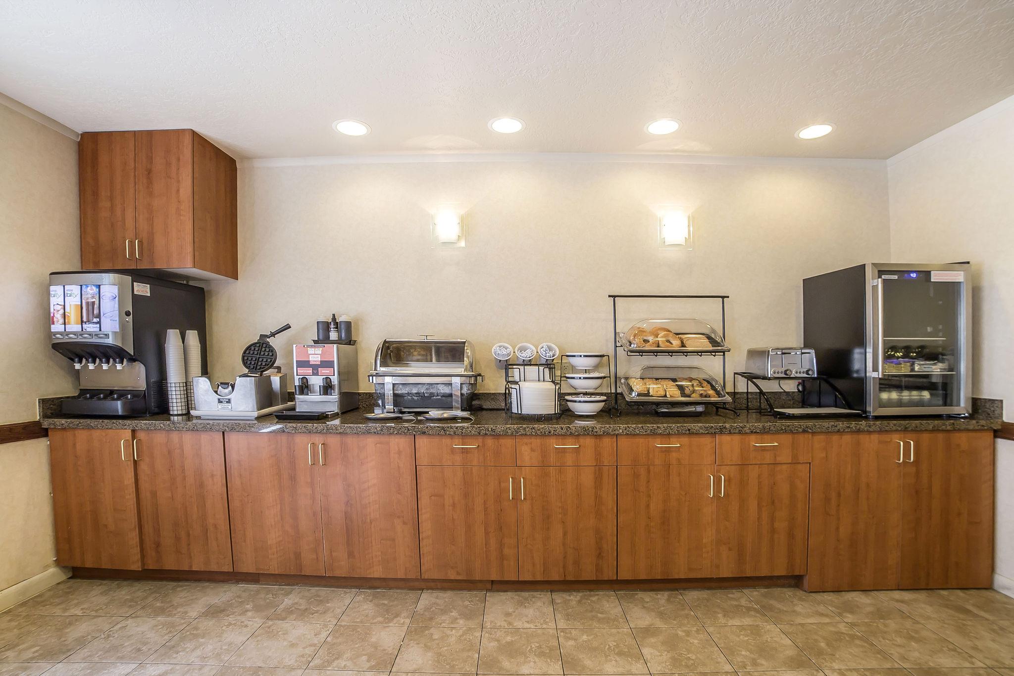 Econo Lodge Inn & Suites Sandy Ngoại thất bức ảnh
